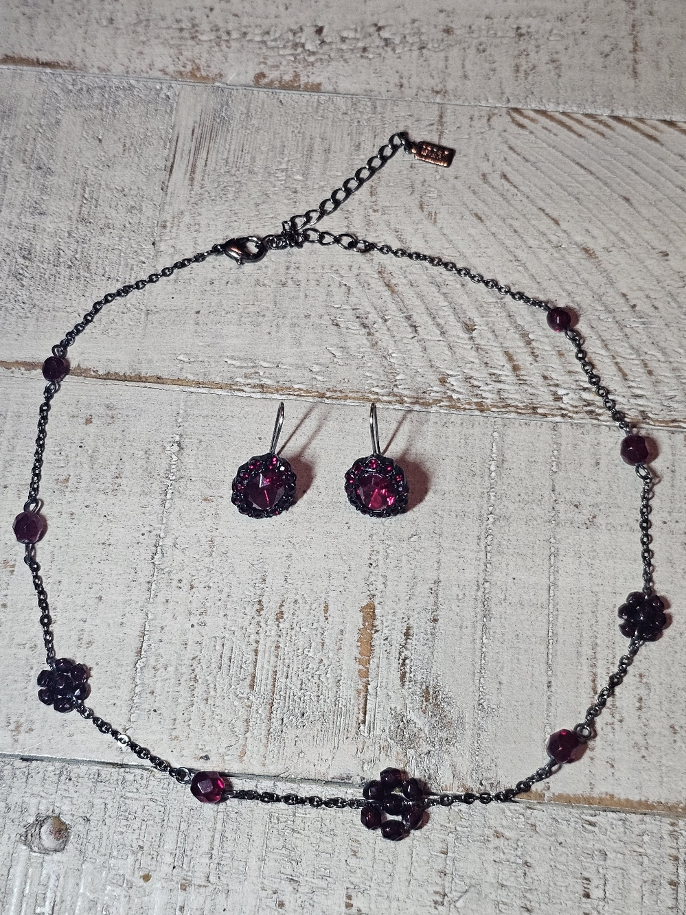 VTG 1928 Jewelry Co. Gunmetal Faux Garnet Red Crystal Necklace & Earring Set ✨️